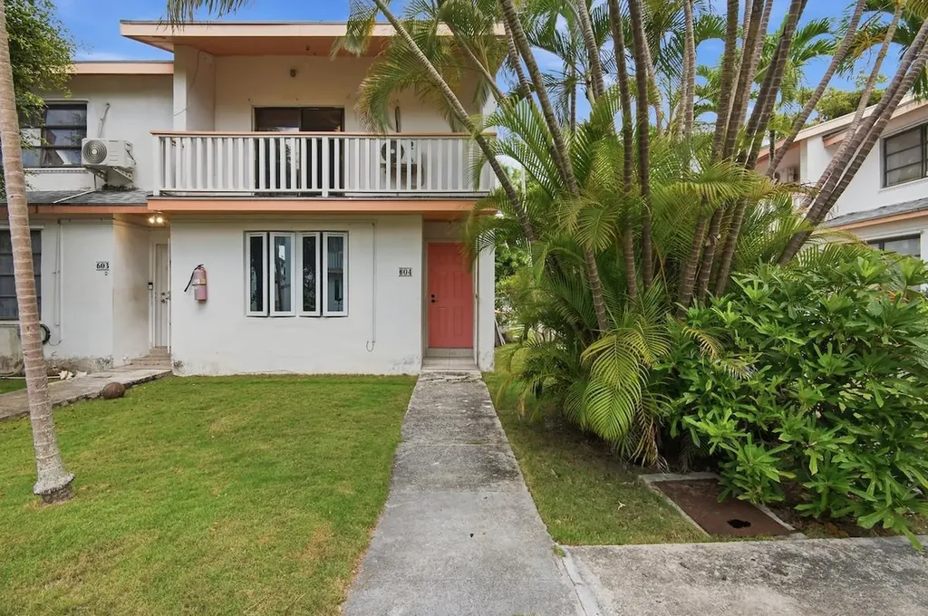 Village Road 604 New Providence Paradise Island BS