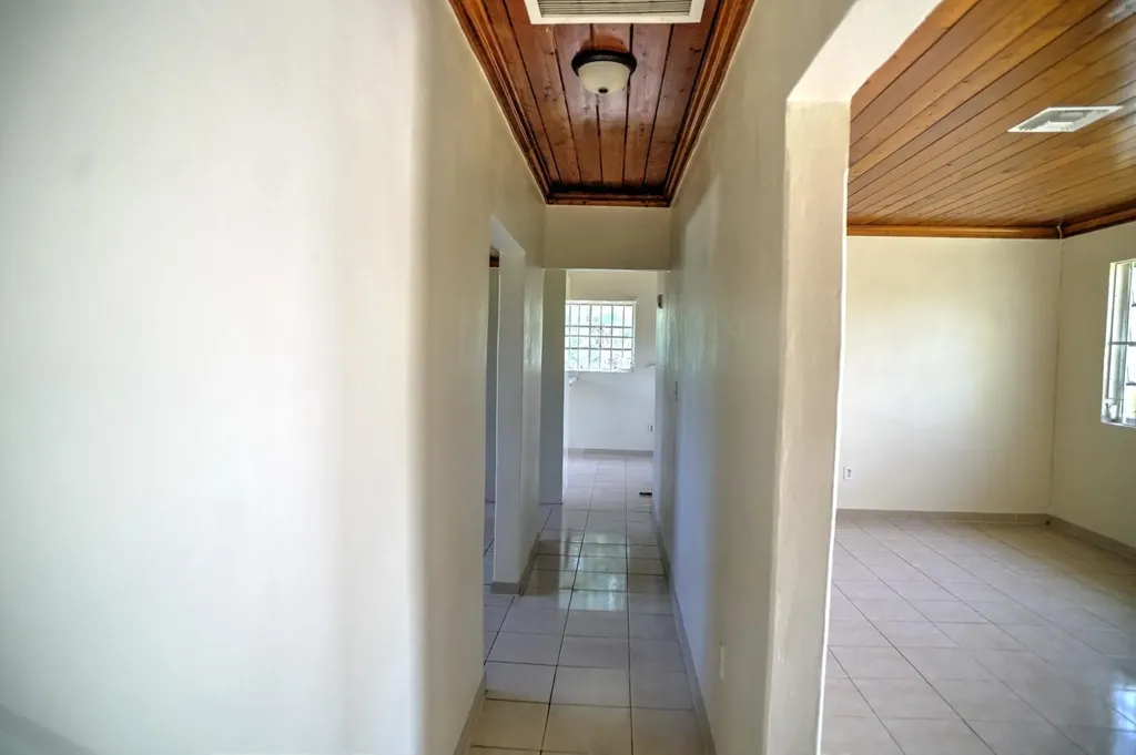 Flamingo Drive, Seabreeze 23 New Providence Paradise Island BS