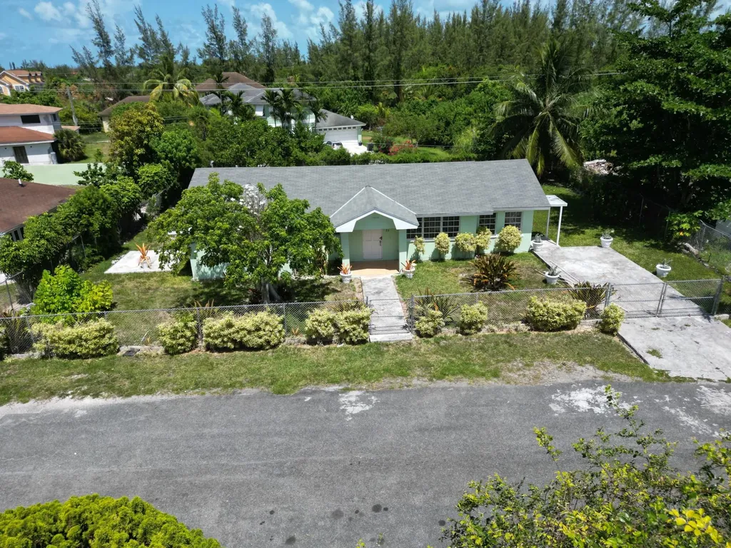 Flamingo Drive, Seabreeze 23 New Providence Paradise Island BS