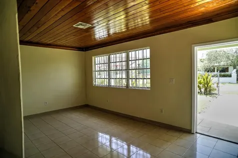 Flamingo Drive, Seabreeze 23 New Providence Paradise Island BS