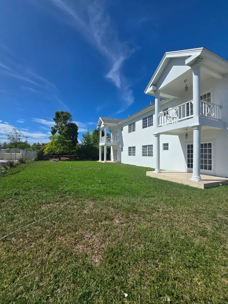 Rugby Drive Twynum New Providence Paradise Island BS