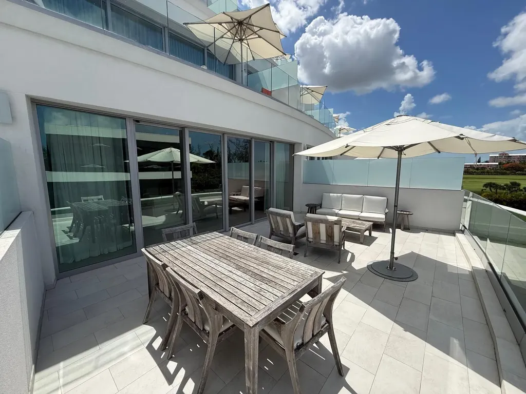 West Bay Street New Providence Paradise Island BS