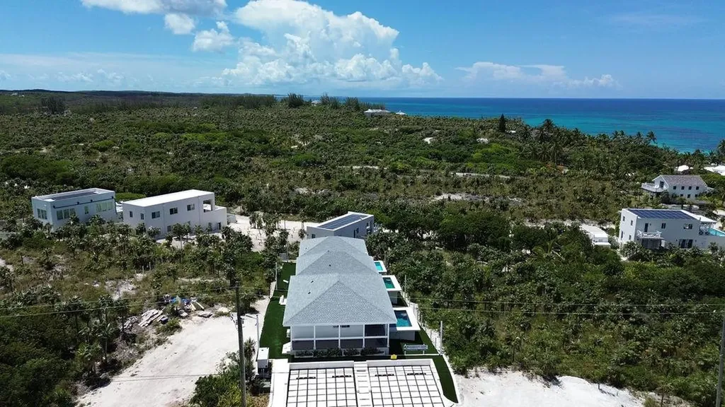 Singing Sands Of Bank Eleuthera BS
