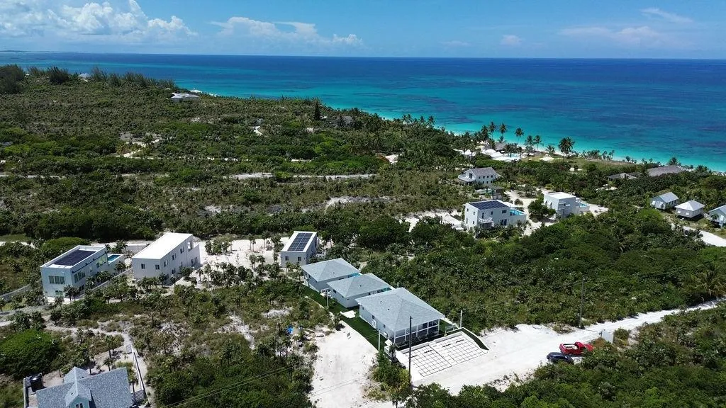 Singing Sands Of Bank Eleuthera BS
