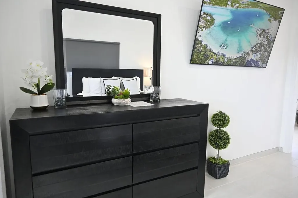 Singing Sands Of Bank Eleuthera BS