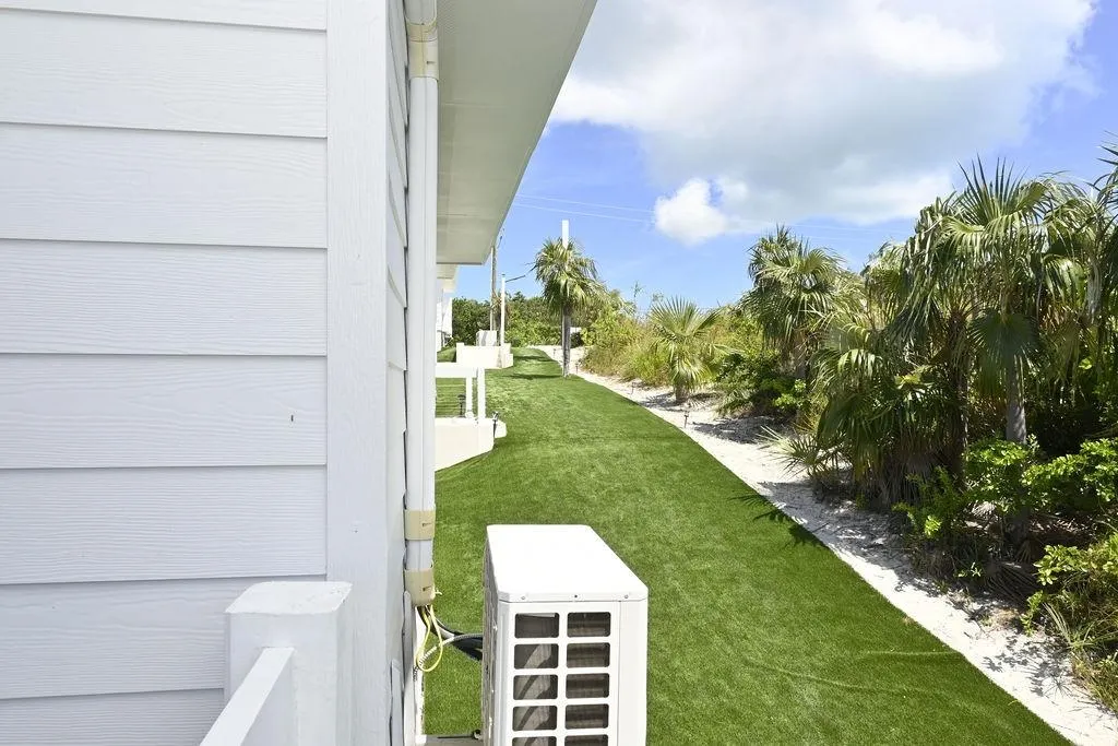 Singing Sands Of Bank Eleuthera BS