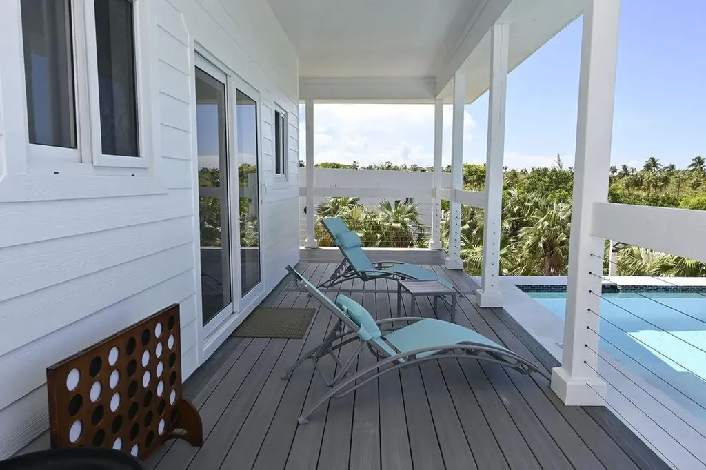 Singing Sands Of Bank Eleuthera BS