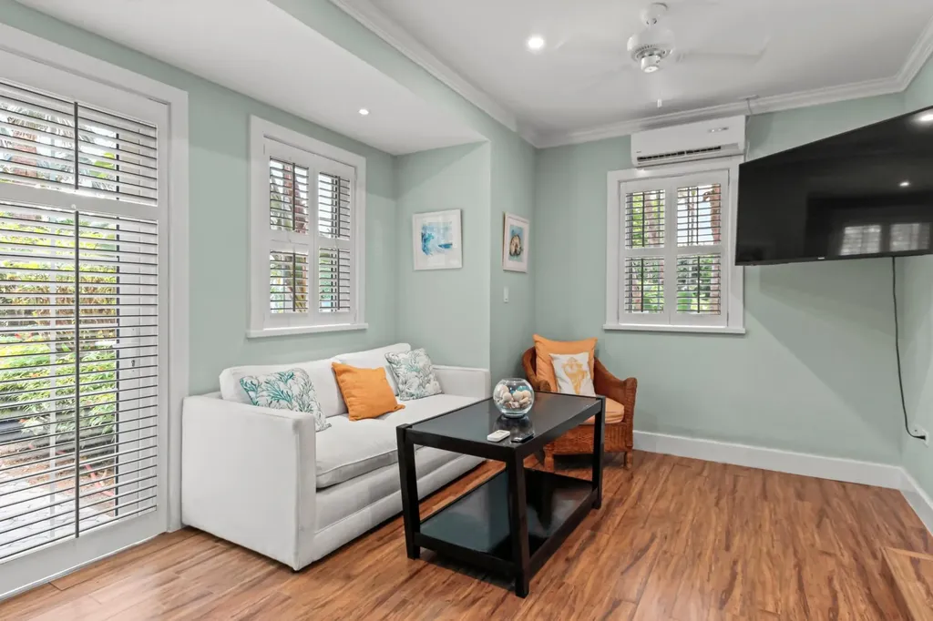 Rawson Court 1938 New Providence Paradise Island BS