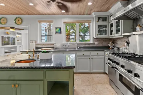 Rawson Court 1938 New Providence Paradise Island BS
