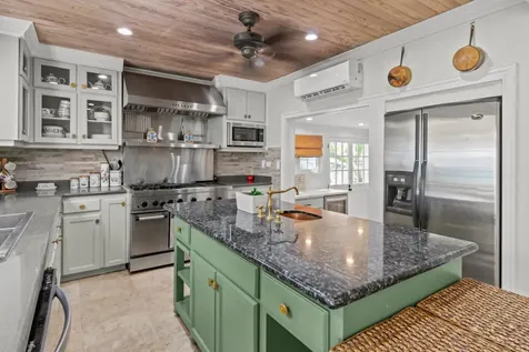 Rawson Court 1938 New Providence Paradise Island BS