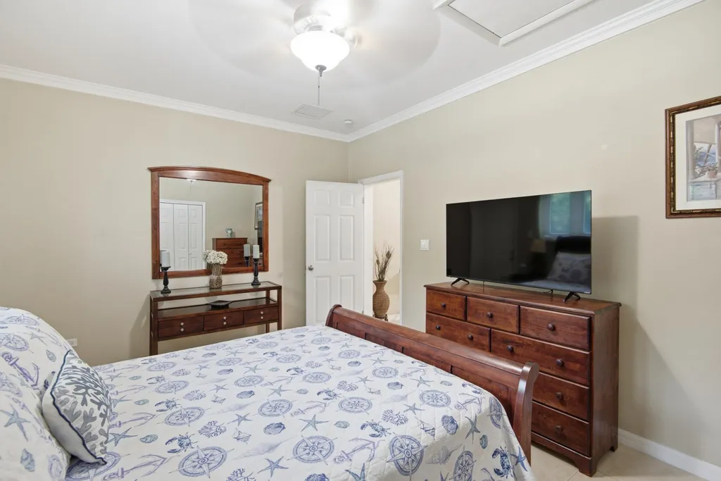 Venice Bay Boulevard 53 New Providence Paradise Island BS