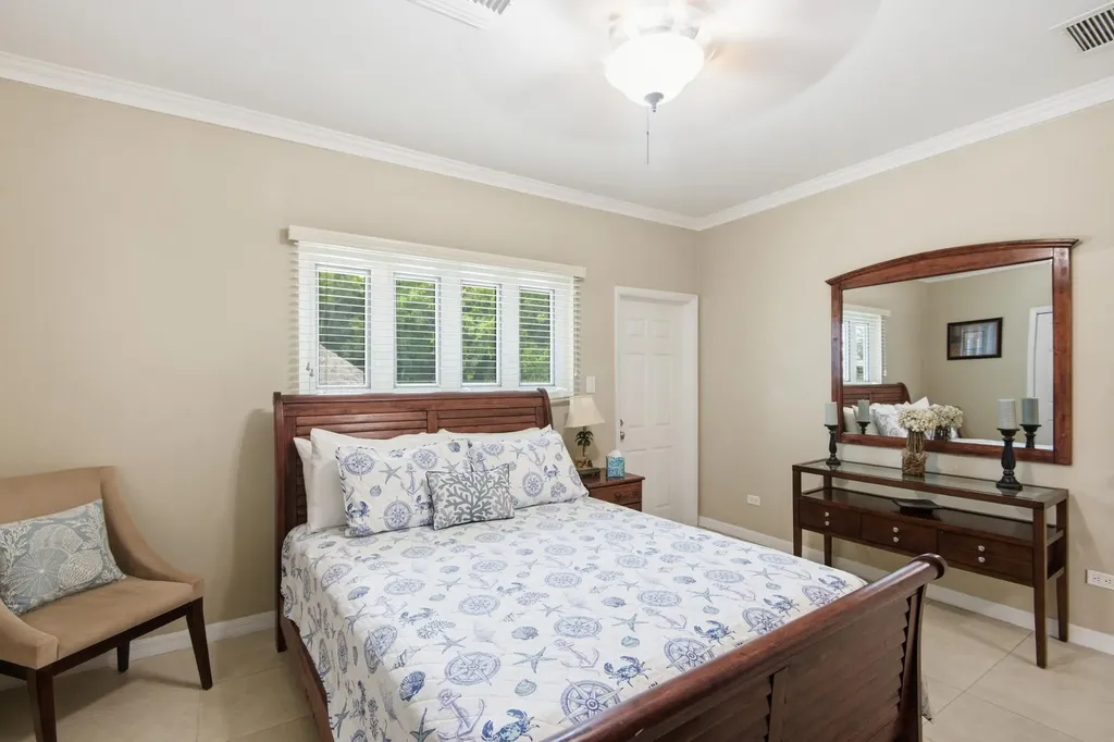 Venice Bay Boulevard 53 New Providence Paradise Island BS