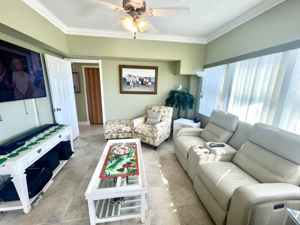Riviera Towers Condominiu Grand Bahama Freeport BS