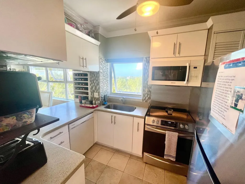 Riviera Towers Condominiu Grand Bahama Freeport BS