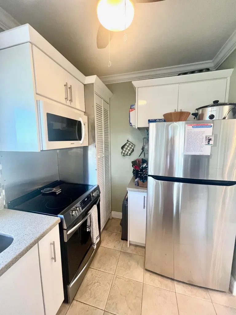 Riviera Towers Condominiu Grand Bahama Freeport BS