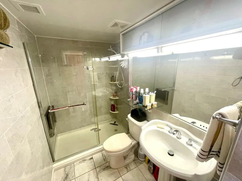 Riviera Towers Condominiu Grand Bahama Freeport BS