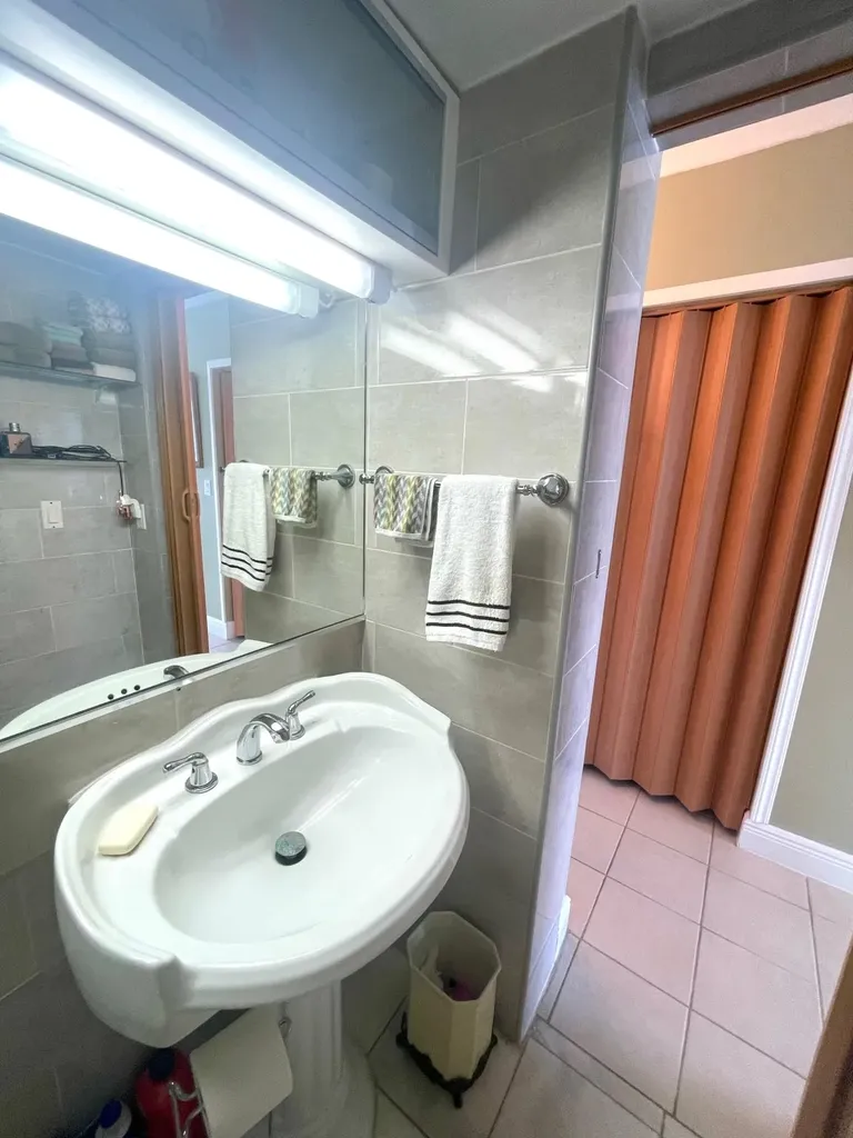 Riviera Towers Condominiu Grand Bahama Freeport BS