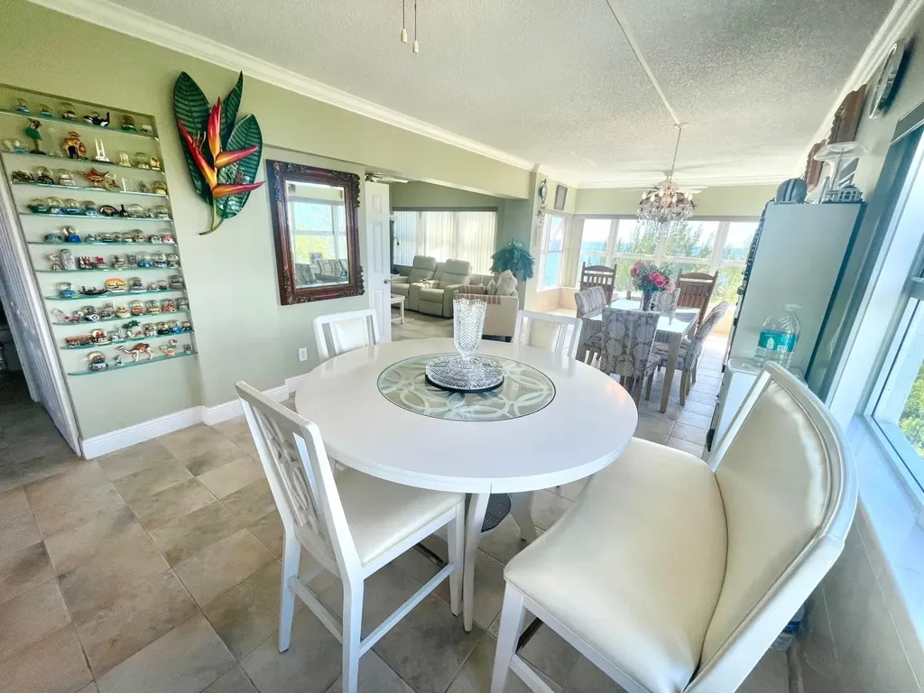 Riviera Towers Condominiu Grand Bahama Freeport BS