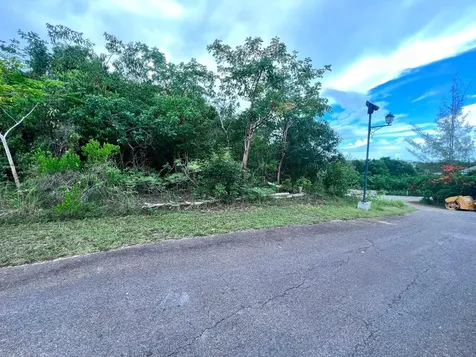 Lyford Hills 8lot 98 New Providence Paradise Island BS
