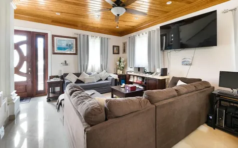 West Winds Kingfish Road New Providence Paradise Island BS
