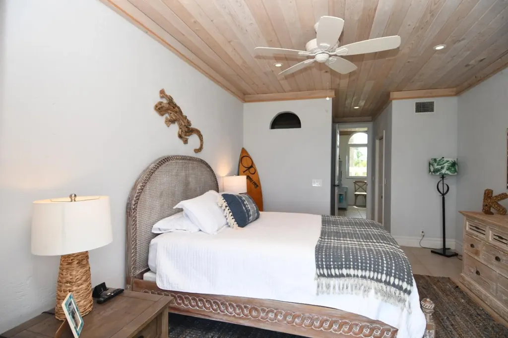 Jeuarlet, Ocean Boulevard Abaco BS
