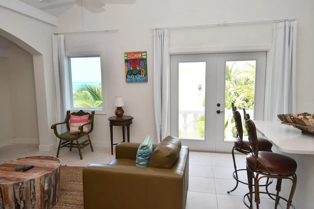 Jeuarlet, Ocean Boulevard Abaco BS