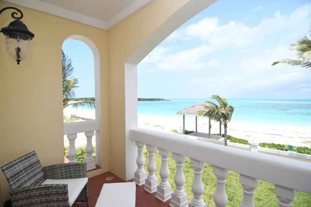 Jeuarlet, Ocean Boulevard Abaco BS
