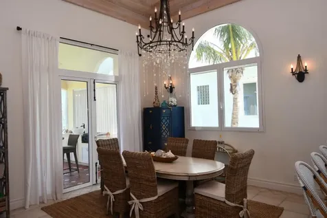 Jeuarlet, Ocean Boulevard Abaco BS