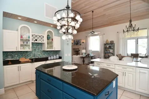 Jeuarlet, Ocean Boulevard Abaco BS
