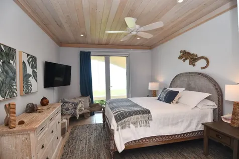 Jeuarlet, Ocean Boulevard Abaco BS