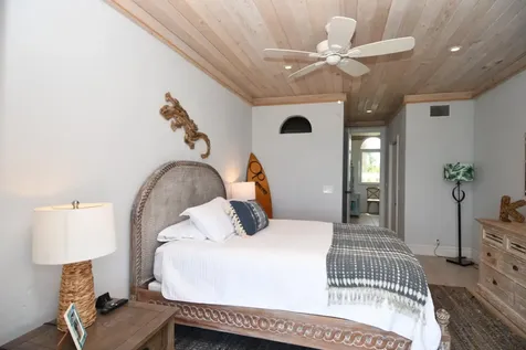 Jeuarlet, Ocean Boulevard Abaco BS