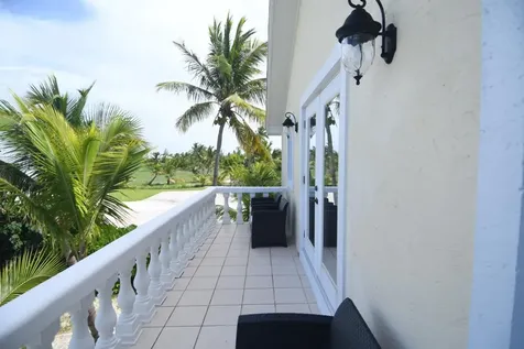 Jeuarlet, Ocean Boulevard Abaco BS