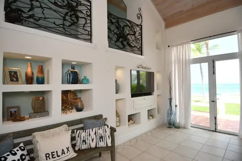 Jeuarlet, Ocean Boulevard Abaco BS