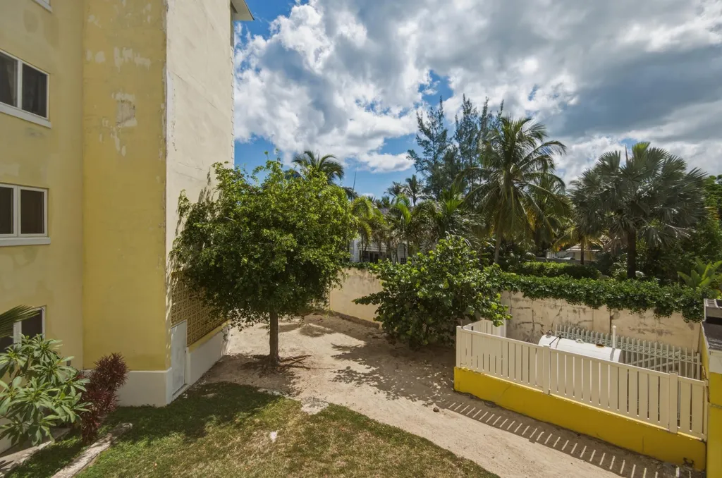 103 Rawson Court New Providence Paradise Island BS