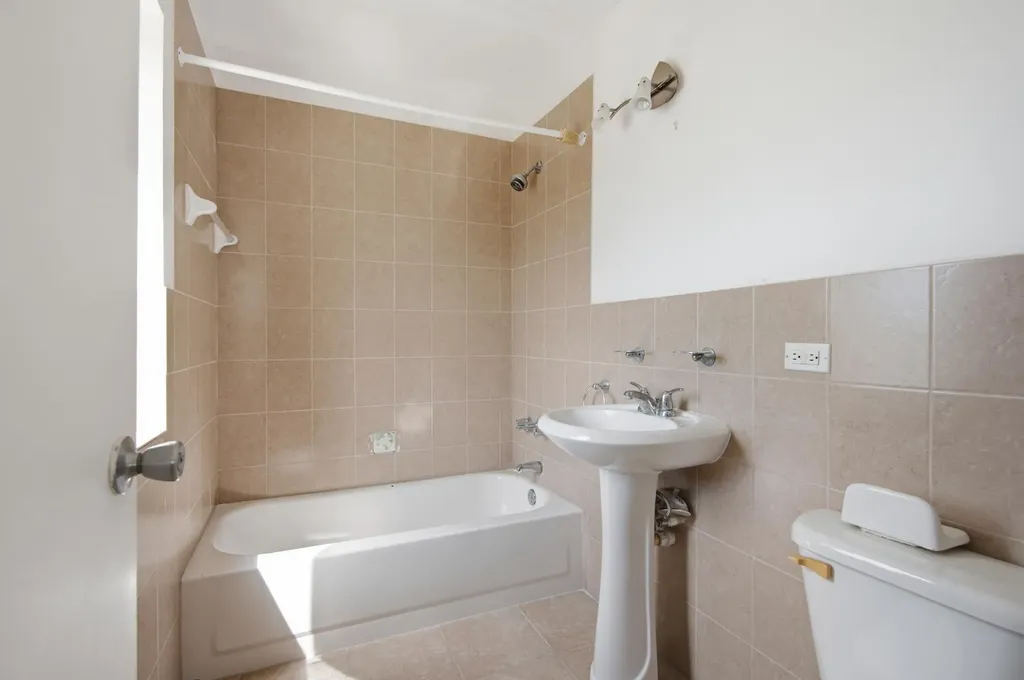 103 Rawson Court New Providence Paradise Island BS