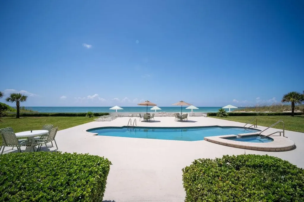 Bahama Reef Condominium Grand Bahama Freeport BS