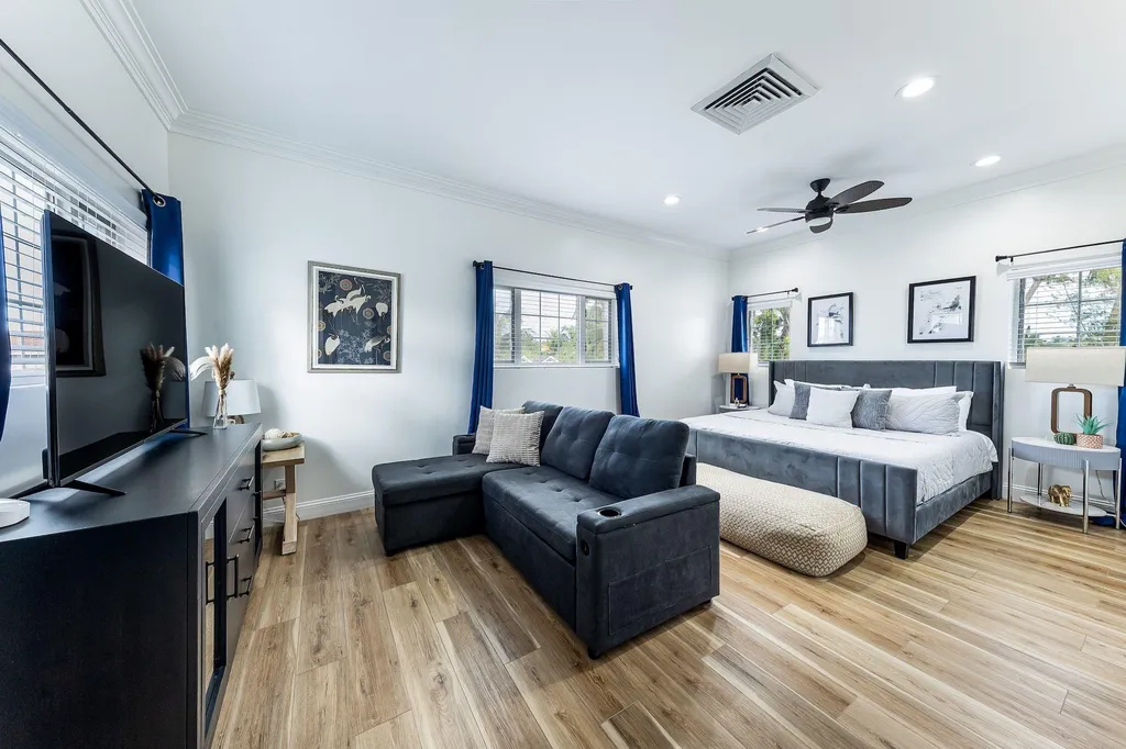 Bayshore 1 & 3, The Grove 1 & 3 New Providence Paradise Island BS
