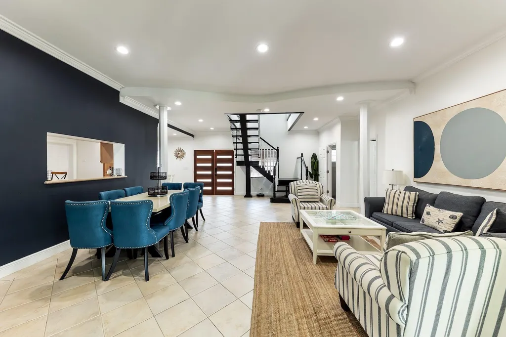 Bayshore 1 & 3, The Grove 1 & 3 New Providence Paradise Island BS