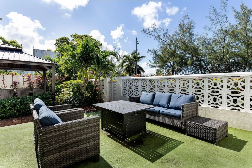 Bayshore 1 & 3, The Grove 1 & 3 New Providence Paradise Island BS