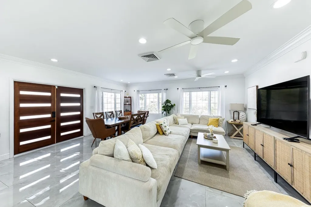 Bayshore 1 & 3, The Grove 1 & 3 New Providence Paradise Island BS