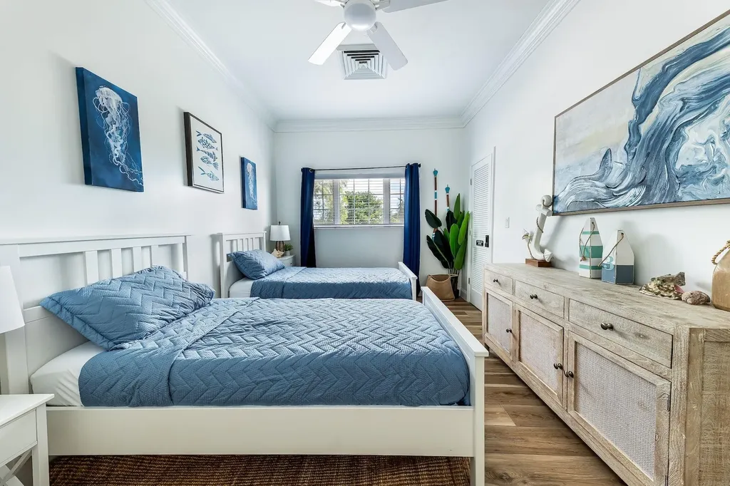 Bayshore 1 & 3, The Grove 1 & 3 New Providence Paradise Island BS