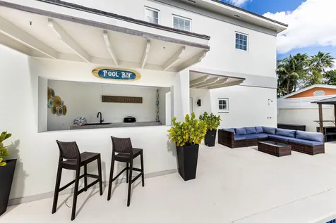 Bayshore 1 & 3, The Grove 1 & 3 New Providence Paradise Island BS