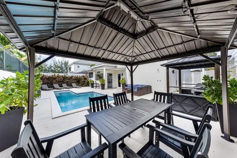 Bayshore 1 & 3, The Grove 1 & 3 New Providence Paradise Island BS