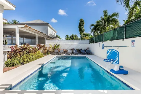 Bayshore 1 & 3, The Grove 1 & 3 New Providence Paradise Island BS