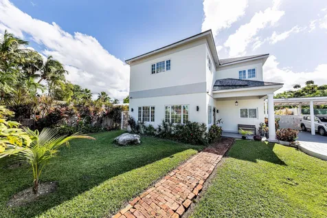 Bayshore 1 & 3, The Grove 1 & 3 New Providence Paradise Island BS
