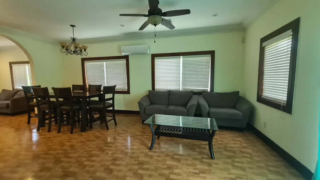 Atlantic Drive & Albury L 1 New Providence Paradise Island BS