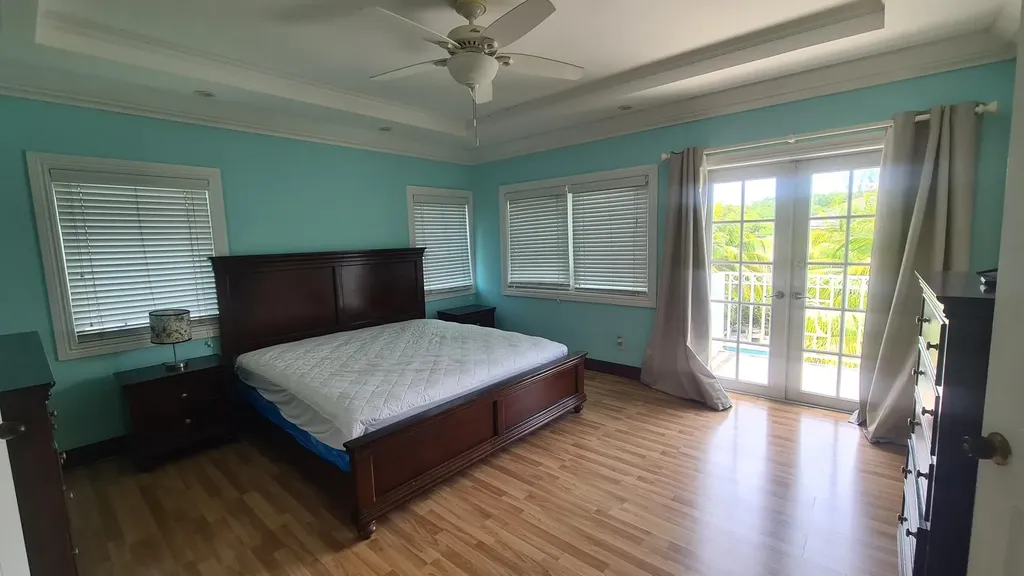 Atlantic Drive & Albury L 1 New Providence Paradise Island BS