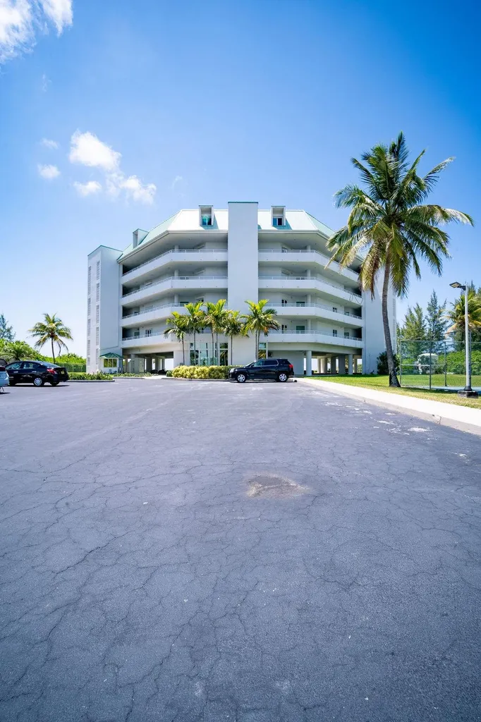 Bahama Reef Condominium Grand Bahama Freeport BS