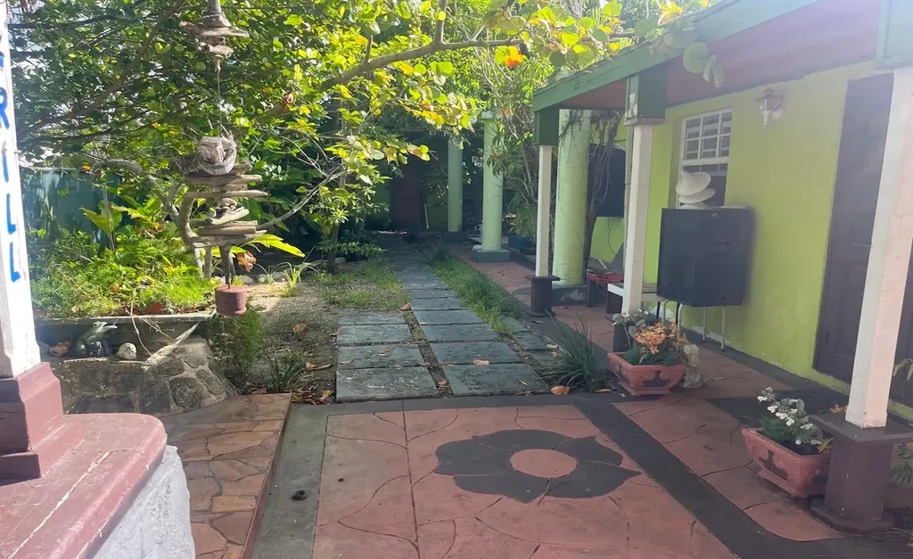 Lots 10 & 11, Victor Road New Providence Paradise Island BS
