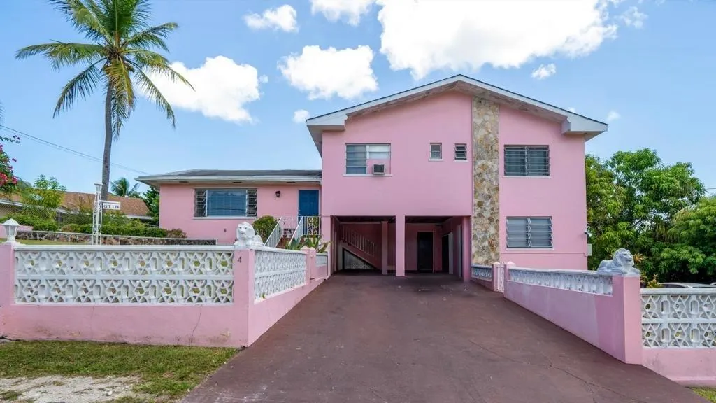 #49 Blair Estates New Providence Paradise Island BS